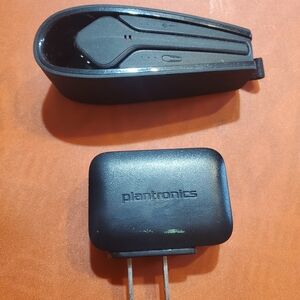 Plantronics Black PITE14 Bluetooth Earpeice With Charging Case/Matching Dock